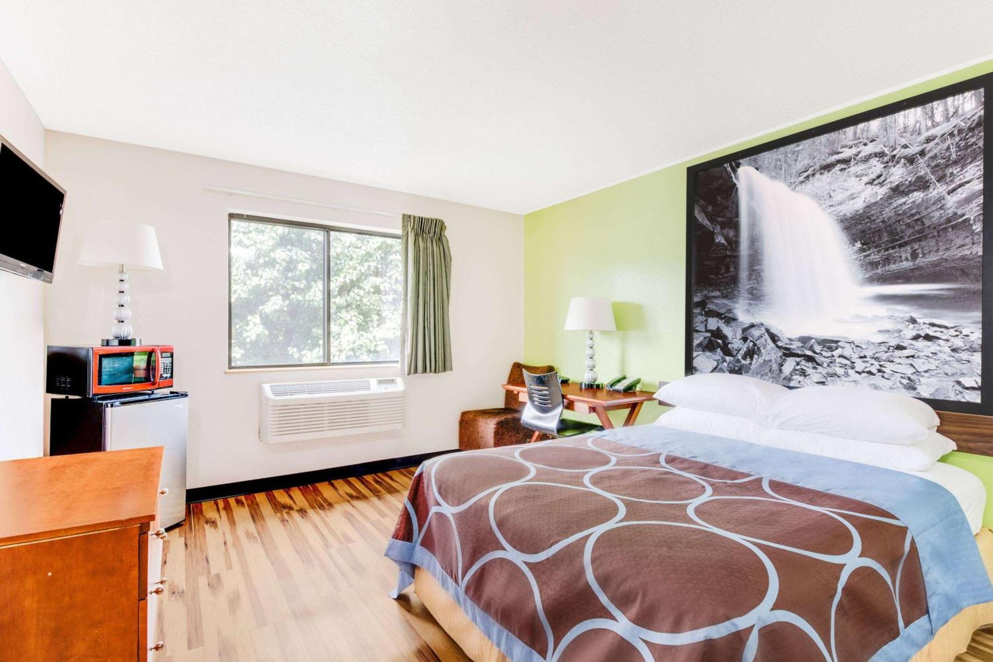 Super 8 By Wyndham Hagerstown I-70 Motel Bagian luar foto