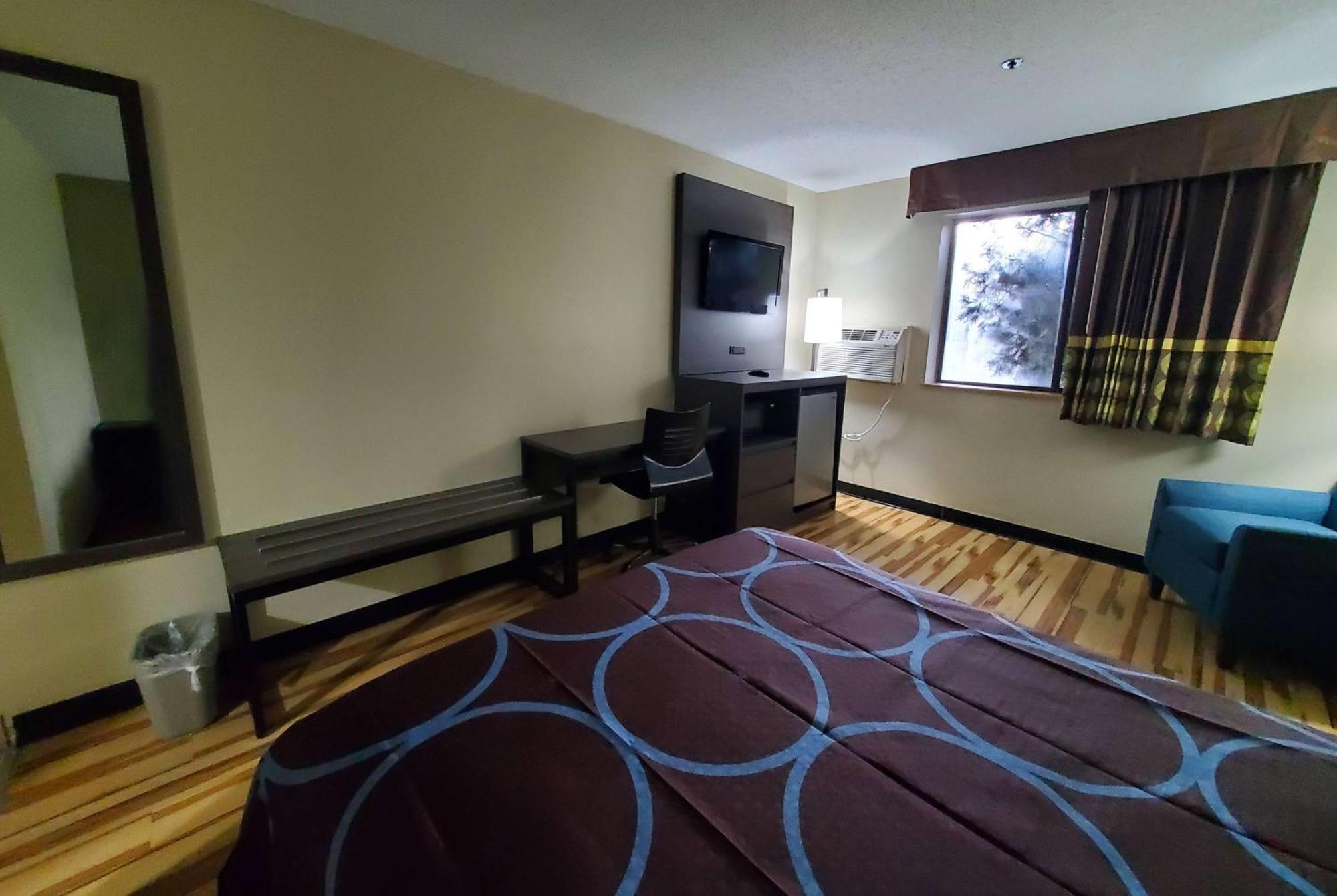Super 8 By Wyndham Hagerstown I-70 Motel Bagian luar foto