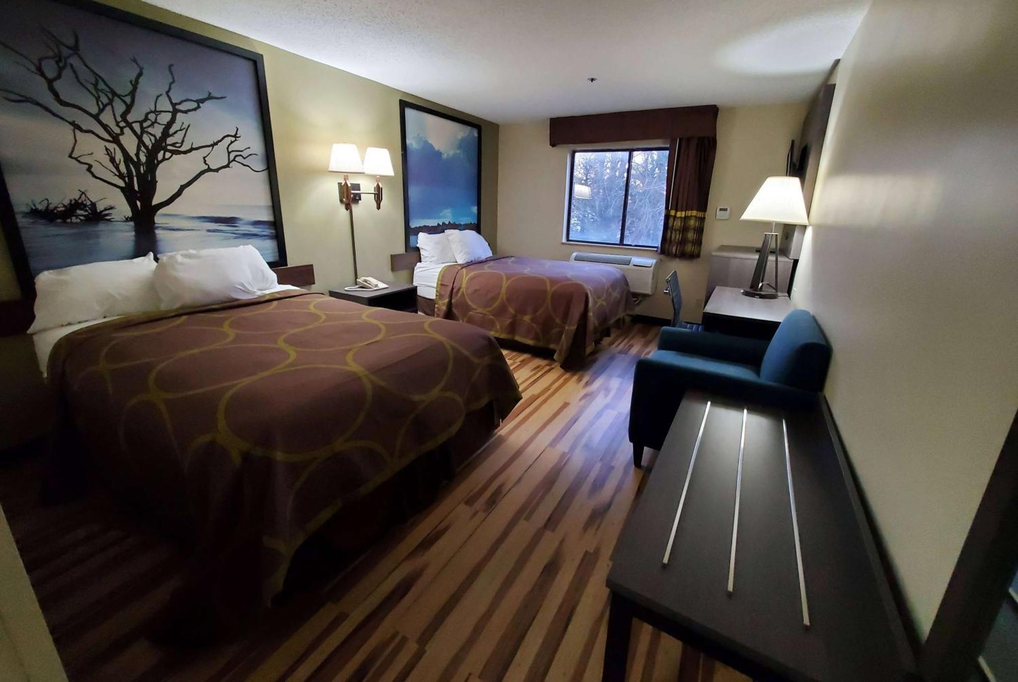 Super 8 By Wyndham Hagerstown I-70 Motel Bagian luar foto